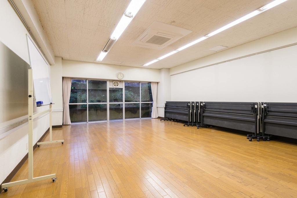 Kobe Student Youth Center Exterior photo